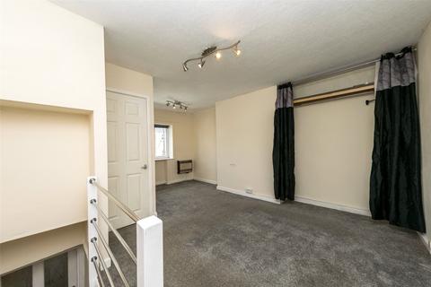 undefined, Fartown, Pudsey, West Yorkshire