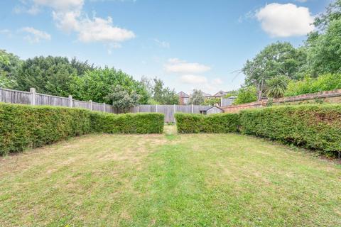 3 bedroom flat for sale, Shoot Up Hill, West Hampstead, London, NW2