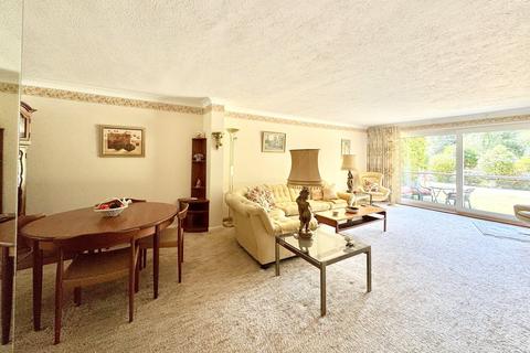 2 bedroom apartment for sale, Sandbourne Road, Branksome Dene , Bournemouth, BH4