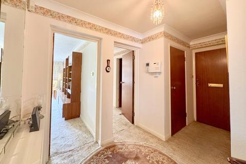 2 bedroom apartment for sale, Sandbourne Road, Branksome Dene , Bournemouth, BH4