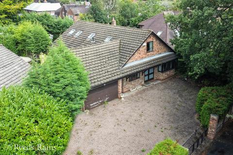 undefined, Moss Lane, Greater Manchester M33