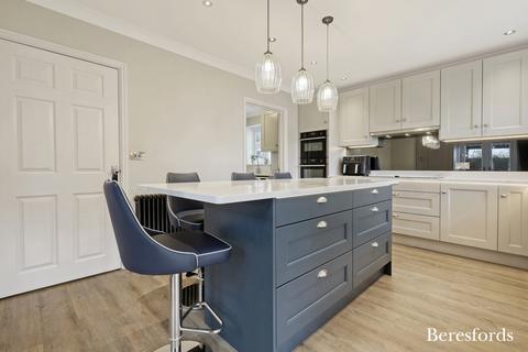 4 The Tythings, Howe Green, Chelmsford, CM2 7TU