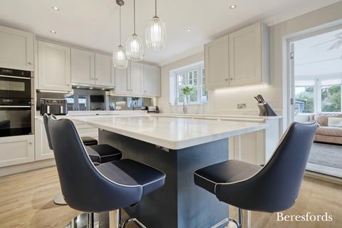 4 The Tythings, Howe Green, Chelmsford, CM2 7TU