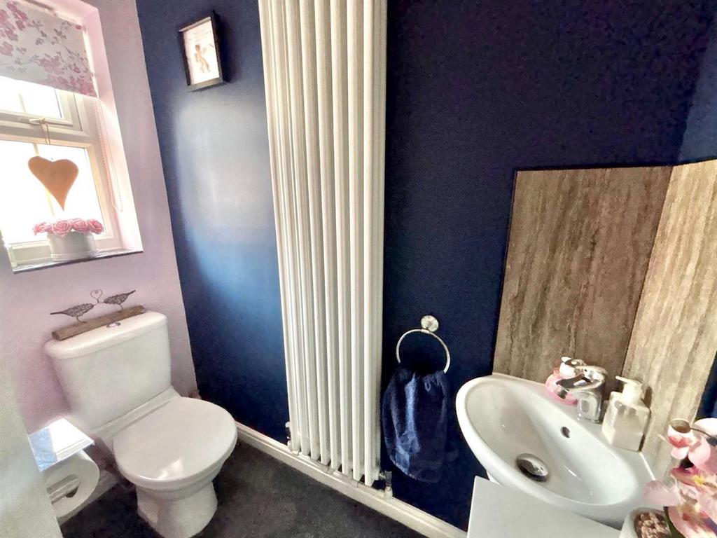 Cloakroom (WC)