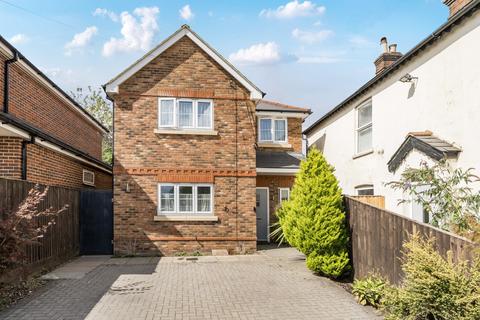 3 bedroom detached house for sale, Amersham Road, High Wycombe, Buckinghamshire