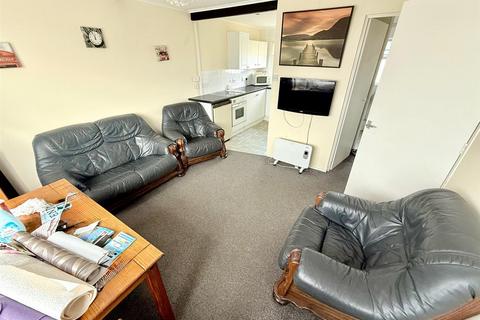 2 bedroom chalet for sale, California Road, Hemsby