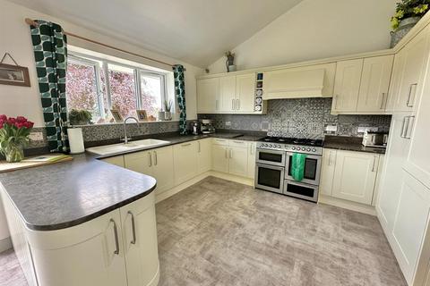 26 West Park, Perranwell Station, Truro, TR3 7PZ
