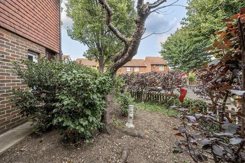 3 bedroom house for sale, Langdon Way, London