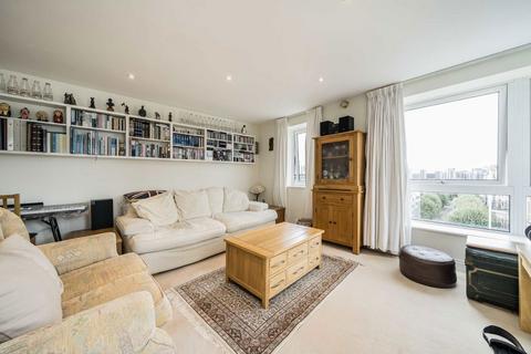 2 bedroom flat for sale, Newport Avenue, London E14