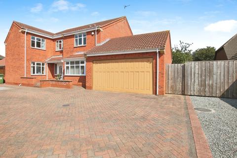 5 bedroom detached house for sale, Greenacre Park, Roos, Hull, East Riding Of Yorkshire, HU12 0GA