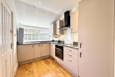 2 bedroom terraced house for sale, Knutsford Road, Wilmslow