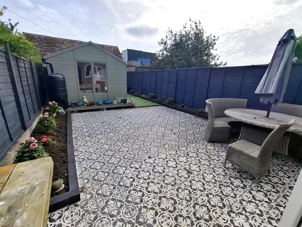 Garden 1.jpg