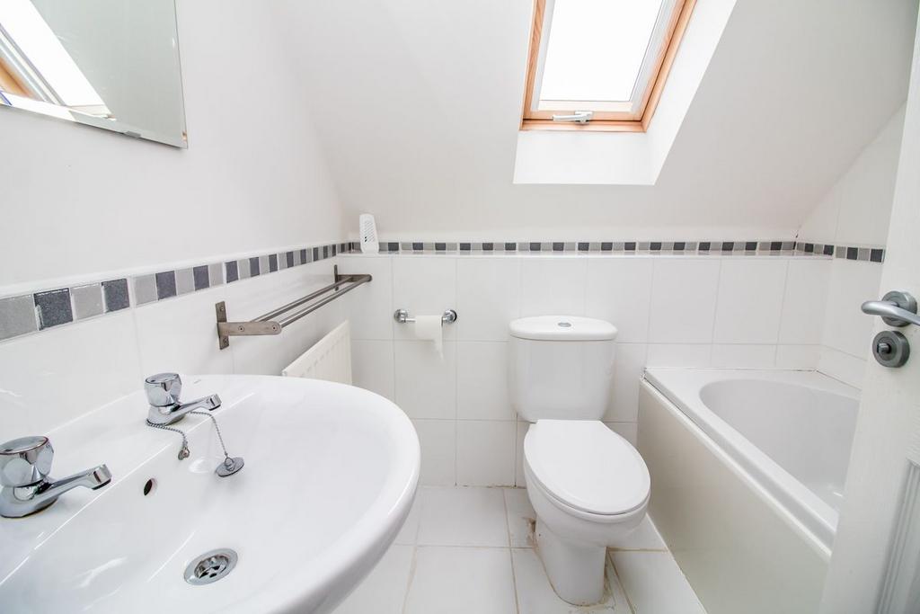 Level 2 Bathroom