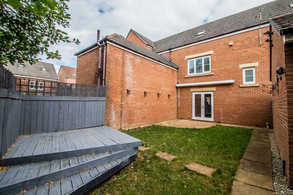 Rear External Pic 2.