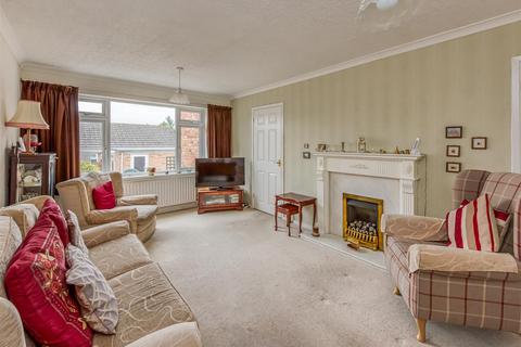 27 Bratch Park, Wombourne, Wolverhampton, WV5 8DF