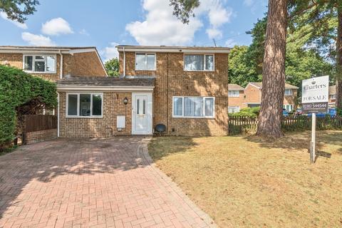 undefined, Plover Close, Lordswood, Southampton, Hampshire, SO16