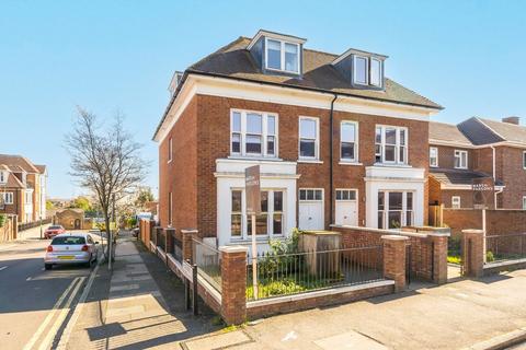 Worple Road, London SW19