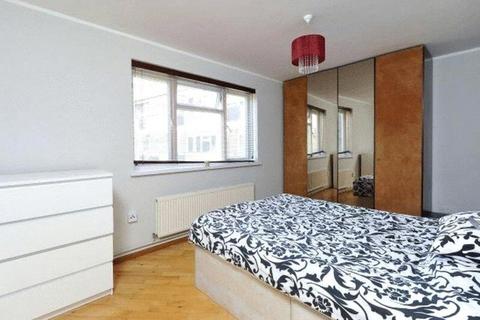 3 bedroom apartment to rent, Ethel Rankin Court, Landridge Road, Fulham, London, SW6