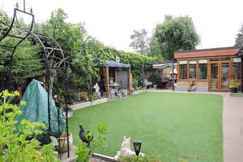 undefined, Littlebrook Gardens, Cheshunt, Waltham Cross, EN8