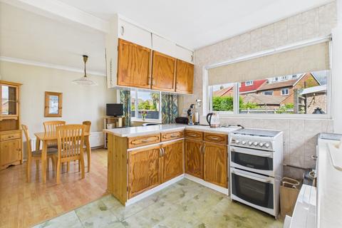 3 bedroom semi-detached house for sale, West Close, Beverley,HU17 7JJ