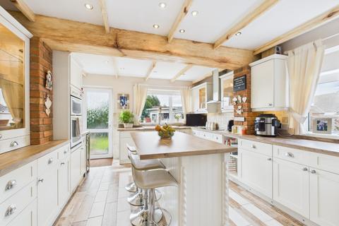 3 bedroom semi-detached house for sale, Dawnay Road, Bilton, Hull, HU11 4HA