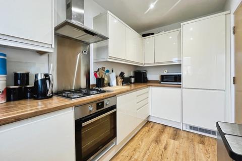 undefined, Lythe Avenue, Hull, HU5 4TE