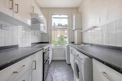 1 bedroom flat for sale, Highbury Hill, London N5