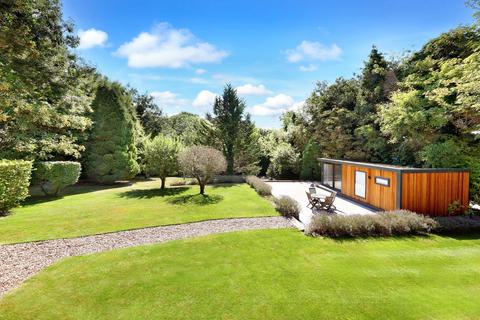 4 bedroom bungalow for sale, Whitehouse Lane, Wooburn Green, Buckinghamshire, HP10