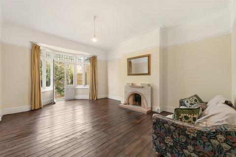 undefined, Woodbourne Avenue, SW16