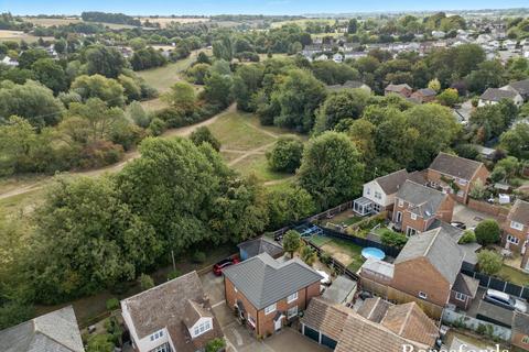 4 bedroom detached house for sale, The Maltings, Dunmow, CM6