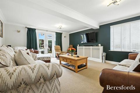 4 bedroom detached house for sale, The Maltings, Dunmow, CM6