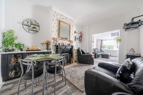5 bedroom terraced house for sale, Queens Road, Hampshire PO2