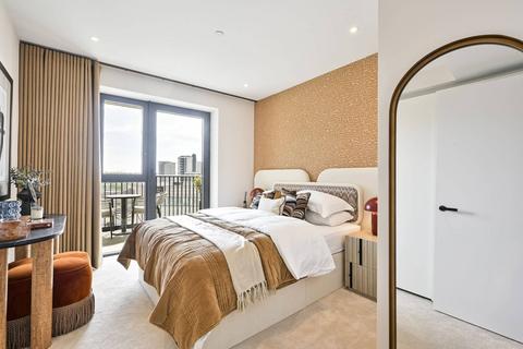 4 bedroom flat for sale, White City Living, White City W12