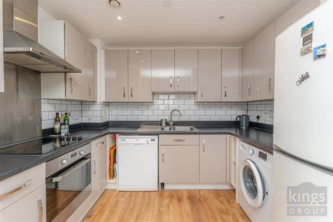 2 bedroom flat for sale, Cannon Road, London