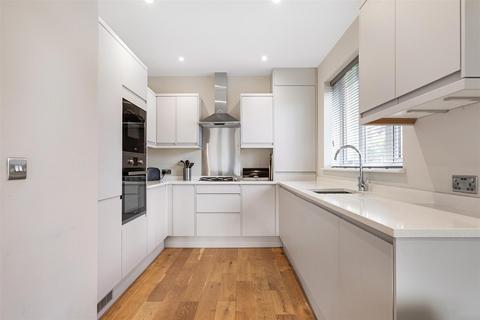 undefined, Smitham Bottom Lane, Purley CR8