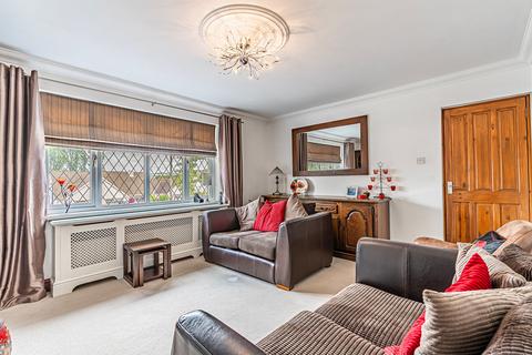 undefined, Heol Dowlais, Pontypridd CF38