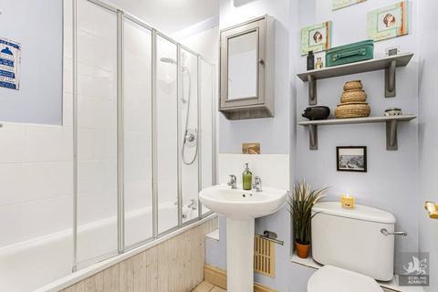 undefined, Vine Place, Hounslow TW3