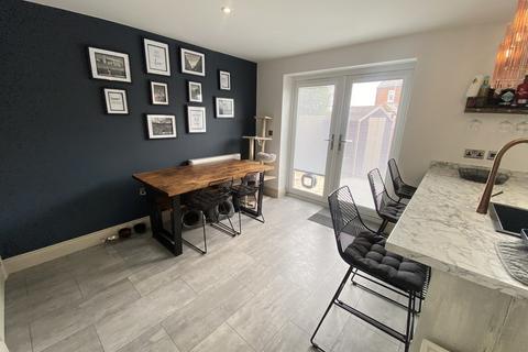 undefined, Alexander Mews , Balderton