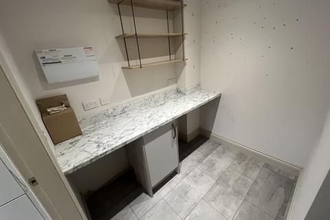 undefined, Alexander Mews , Balderton