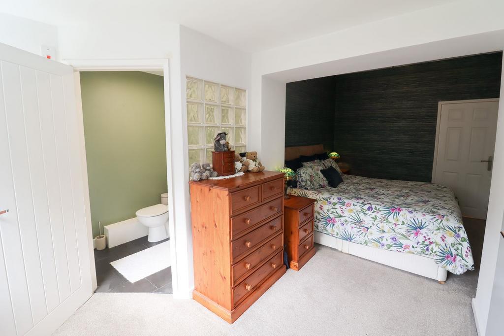 Main bedroom