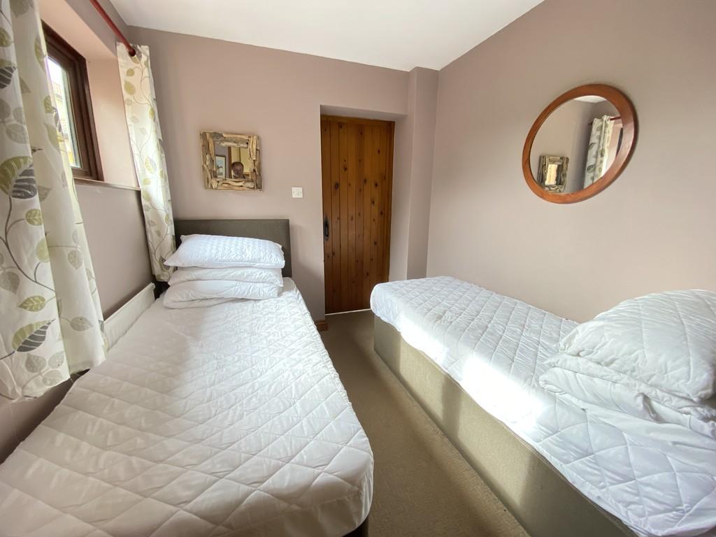 Bedroom 3 study
