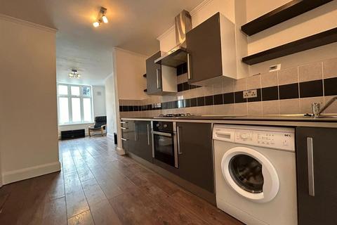 1 bedroom flat to rent, Malden Road, London NW5