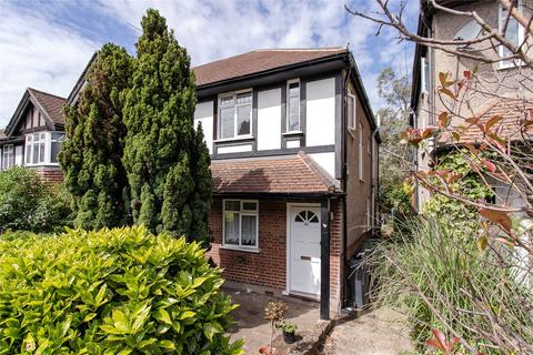 3 bedroom apartment for sale, Woodleigh Gardens, Lambeth SW16