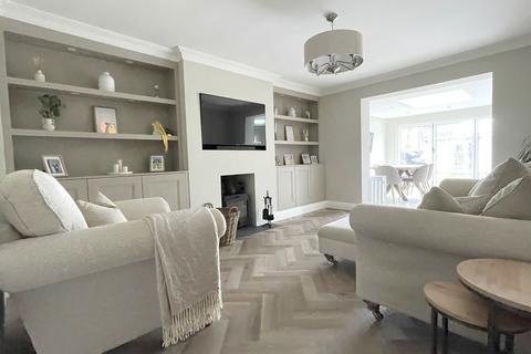 4 bedroom detached bungalow for sale, Walden House Road, Great Totham
