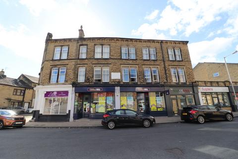 2 bedroom apartment to rent, Idle Hall, Idle BD10