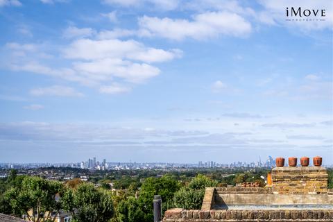 3 bedroom flat for sale, Gipsy Hill, London SE19