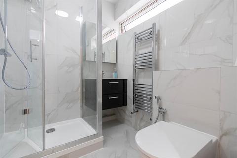 1 bedroom apartment to rent, Christchurch Avenue, London, NW6