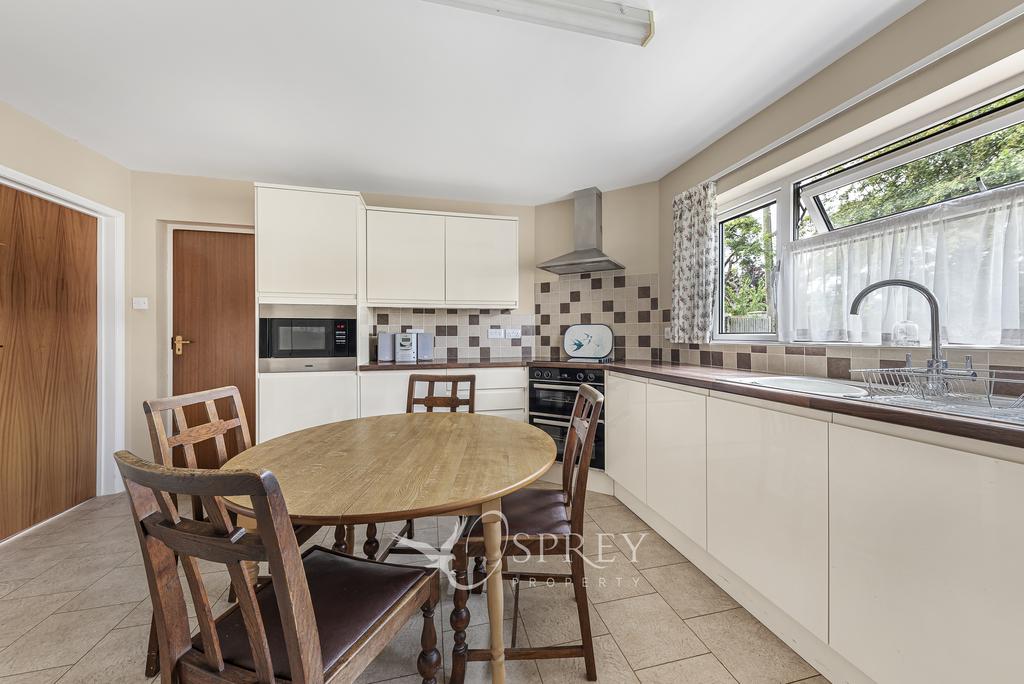 Kitchen/Breakfast Ro