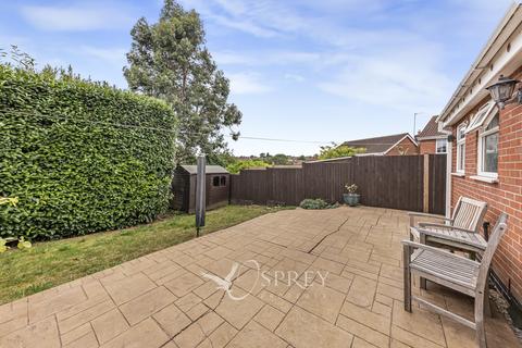 3 bedroom detached house for sale, Cedar Drive, Melton Mowbray LE13