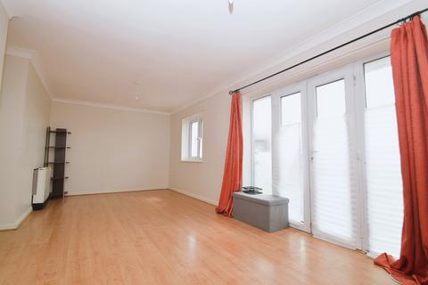 7 Hill View Drive, London, SE28 0LJ